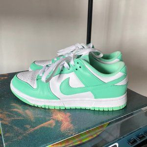 NIKE WOMENS MINT DUNK LOW 'GREEN GLOW' 8